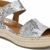 Futurefashionforward.shopa57db11021 1
