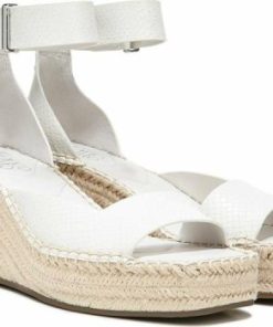 Futurefashionforward.shopa6299c86cf 2